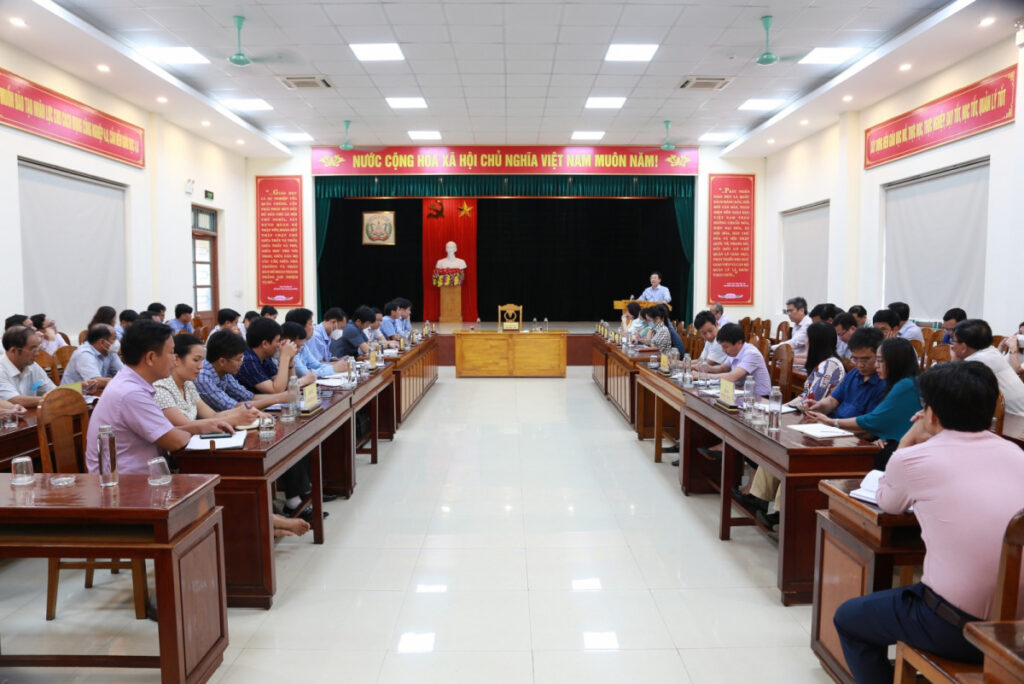 Sở GD&ĐT tỉnh Quảng Bình tổ chức Hội nghị triển khai công tác tuyển sinh, thi tốt nghiệp THPT.